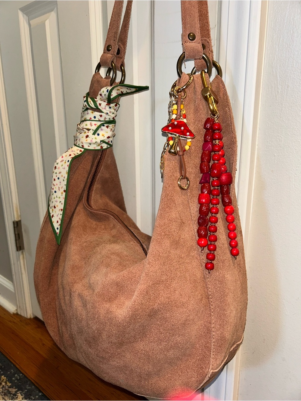Free People Suede Roma Tote in Rust With 2 FP Bag Charms & Tilly Scarf - Picture 16 of 16
